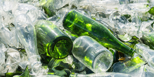 Recyclage des bouteilles en verre de bureau