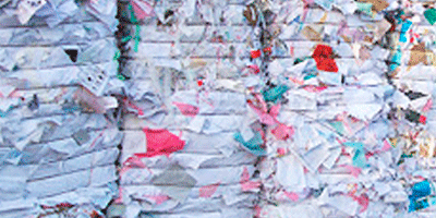 Recyclage du papier mise en balles