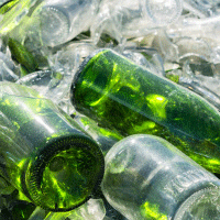 Recyclage des bouteilles en verre de bureau