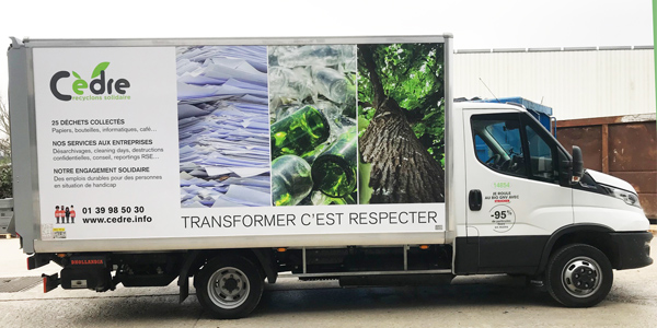 Camion de collecte et recyclage roulant au bio GNV